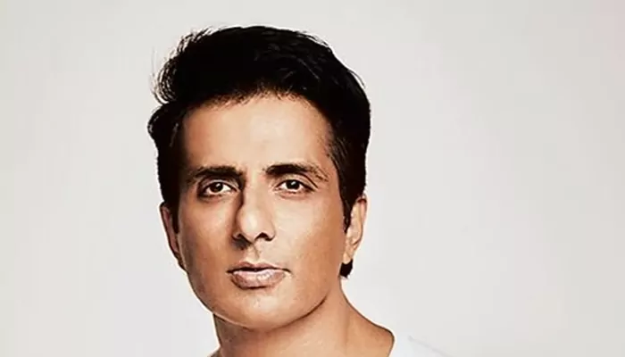 Sonu Sood Pledges to Fund Andhra Girls' College Education: Take A Look Back at His Heartwarming Philanthropy